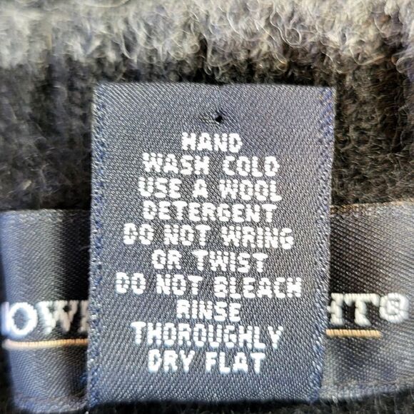 Bowen & Wright Men's 100% Wool Black Sweater - Picture 10 of 10